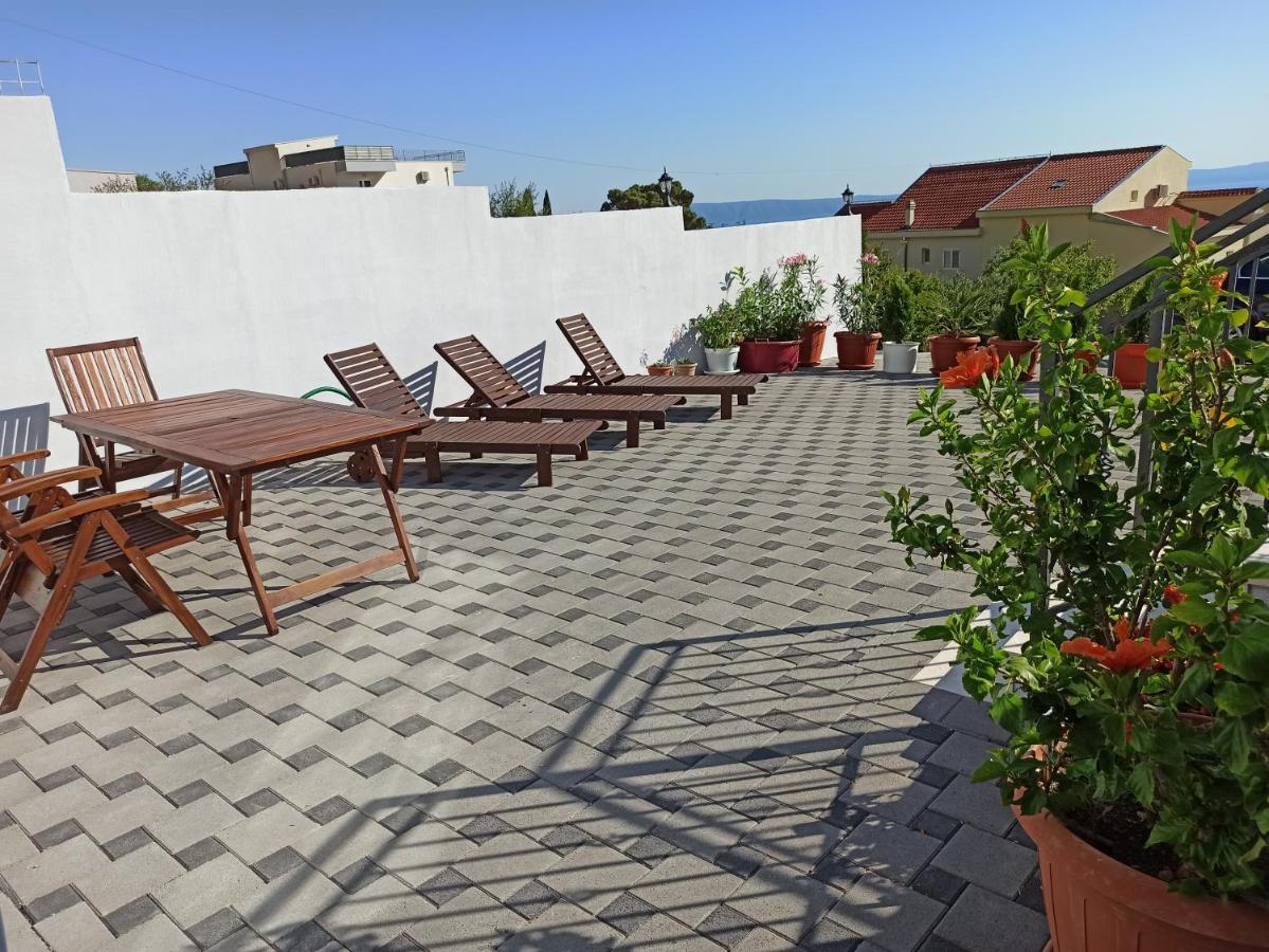 Hill With Private Pool *