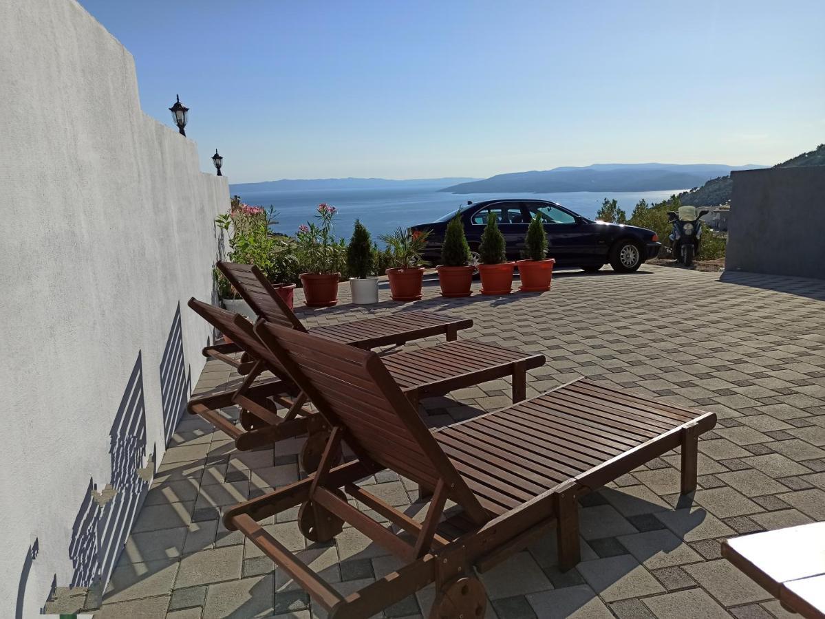 Hill With Private Pool Villa *